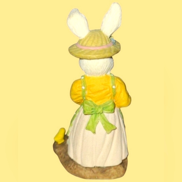 VINTAGE "BUNNY GARDEN GALA" LIMITED EDITION BUNNY FIGURINES RESIN HAND-PAINTED - Picture 5 of 9